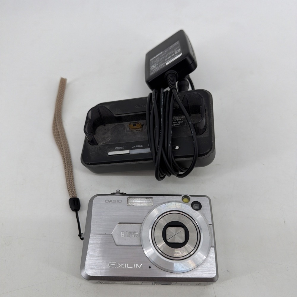 Casio Exilim EX-Z850 8.1 MP Digital Camera FOR PARTS ONLY - Not tested